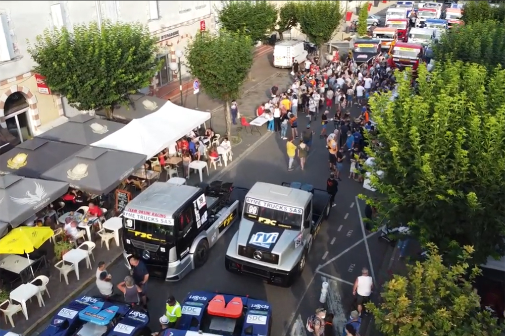 Vidéo parade des camions de course à Nogaro